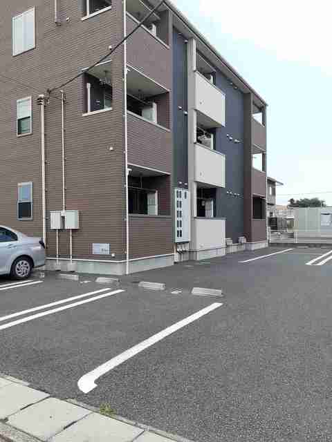 14/20 駐車場