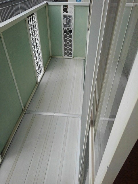 17/26 バルコニー