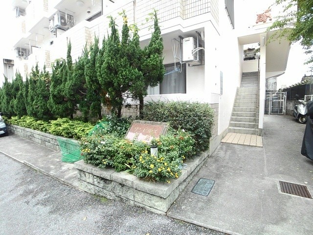 14/20 エントランス