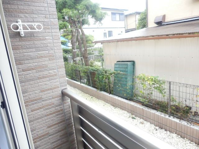 13/23 バルコニー