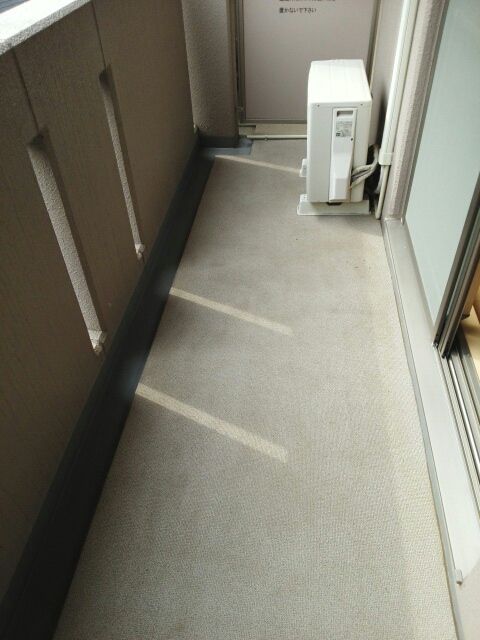 18/28 バルコニー