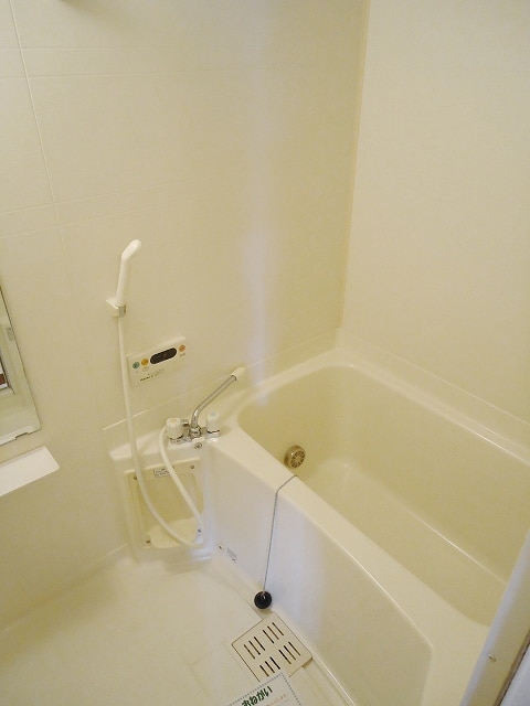 13/30 浴室