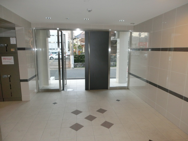 2/11 エントランス