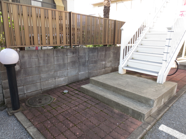 21/28 エントランス