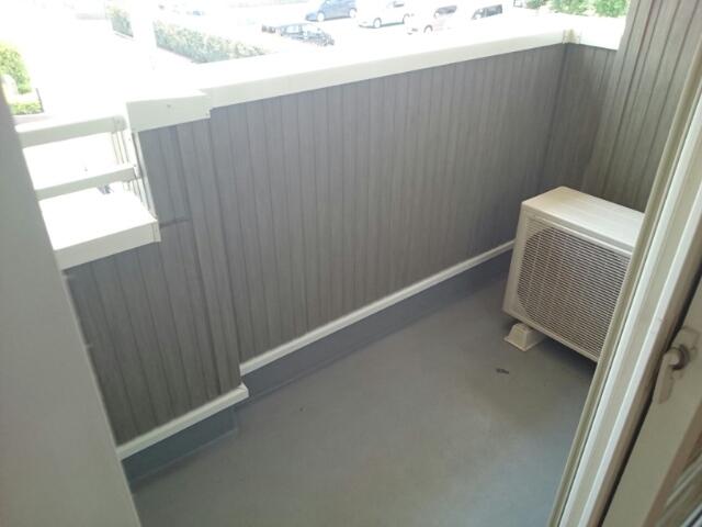 15/28 バルコニー