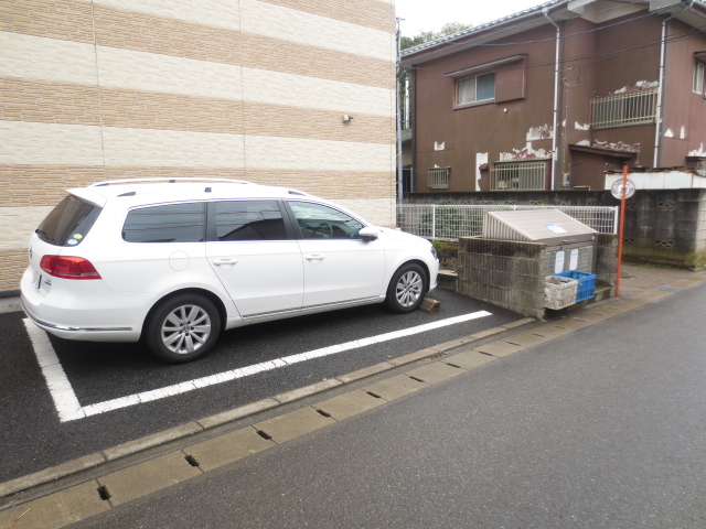 22/23 駐車場