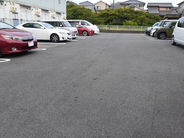 3/7 駐車場