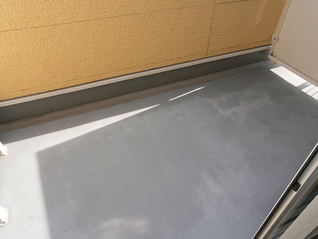 22/28 エントランス