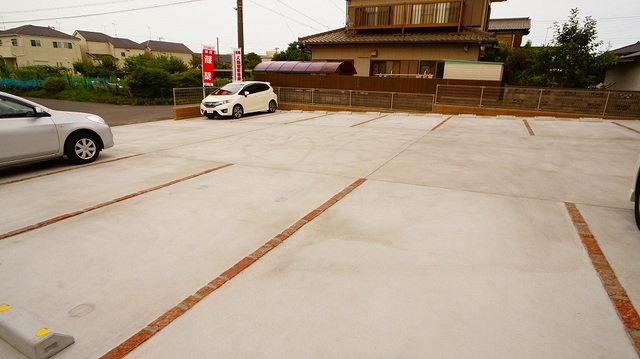 14/20 駐車場