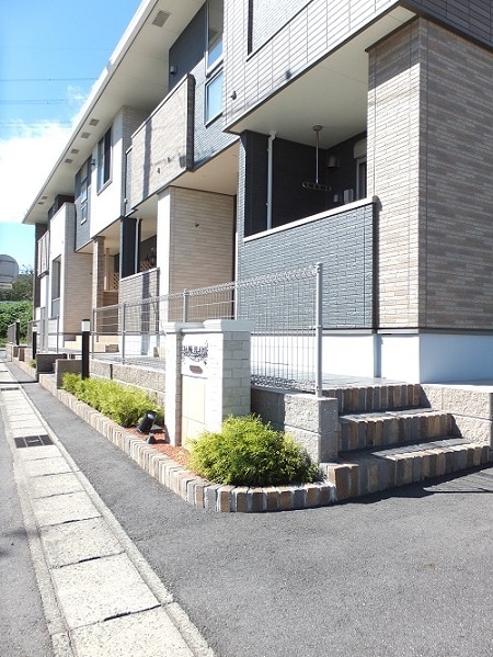 22/29 エントランス