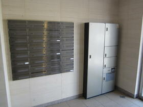 16/30 エントランス