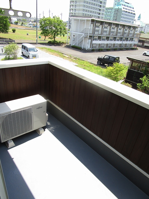 13/17 バルコニー