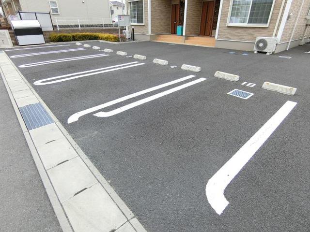 14/20 駐車場