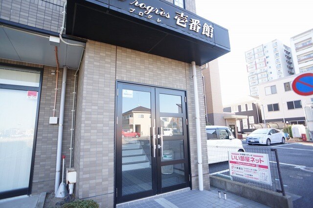 2/8 エントランス