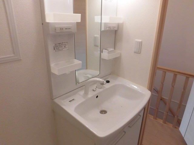 13/30 洗面