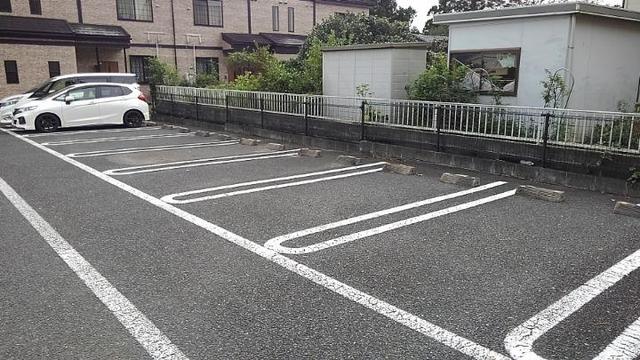 14/20 駐車場