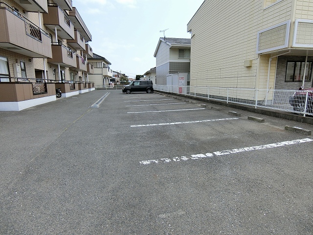 14/20 駐車場