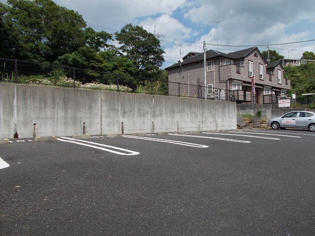 14/20 駐車場