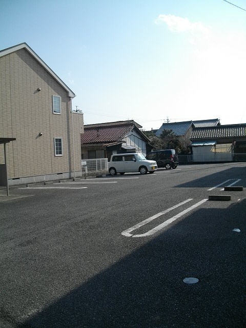 22/30 駐車場