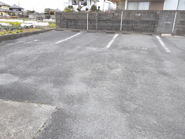 14/20 駐車場