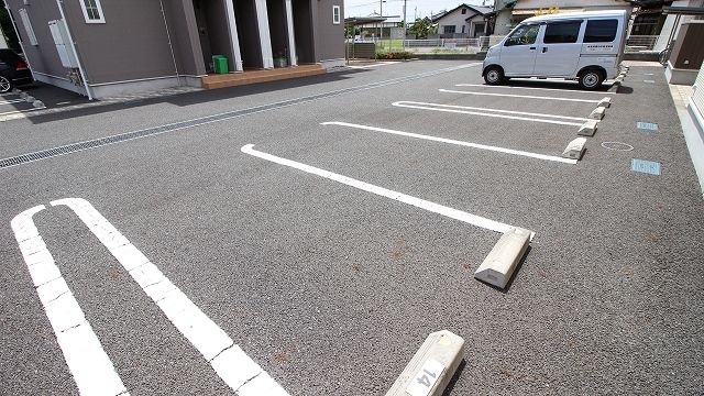 14/20 駐車場