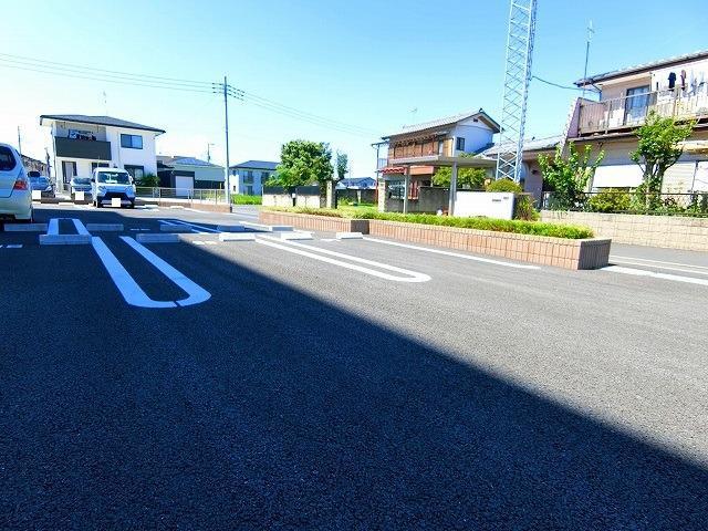 14/21 駐車場