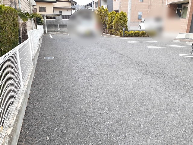 14/20 駐車場