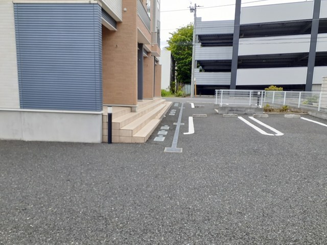 14/20 駐車場