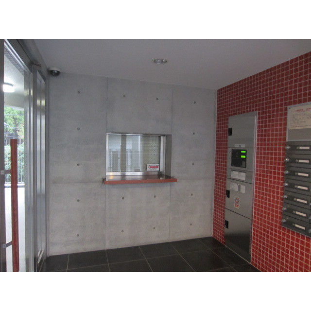 2/11 エントランス