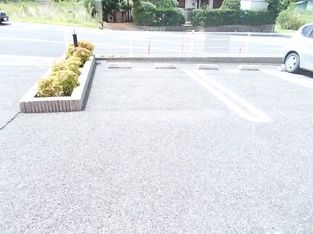 14/20 駐車場