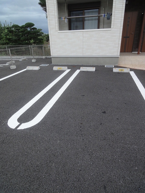 2/8 駐車場