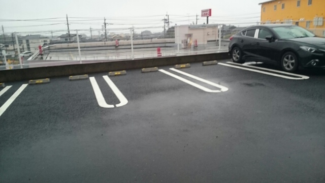 14/23 駐車場