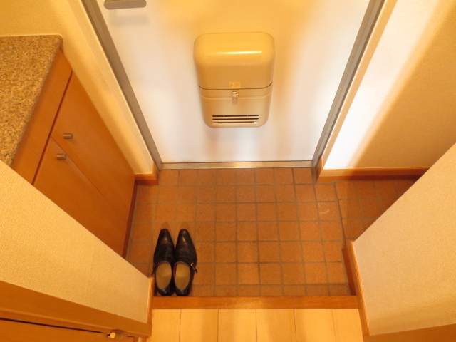 22/30 エントランス