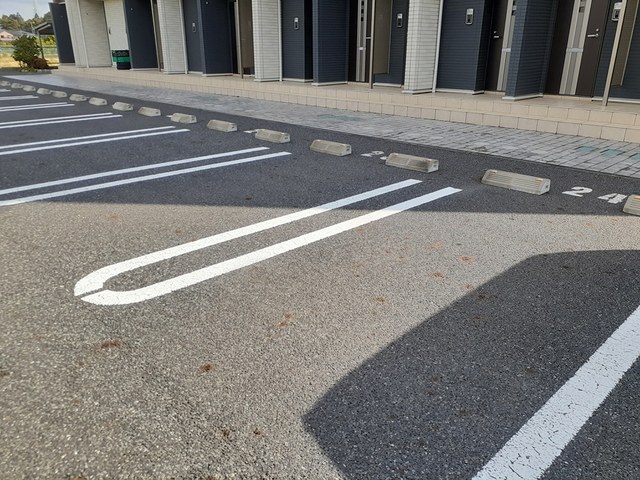 26/30 駐車場