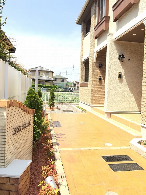 13/23 エントランス