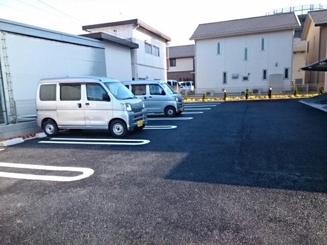 14/18 駐車場