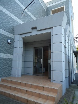 22/30 エントランス