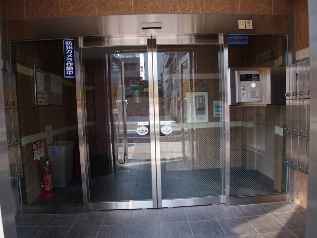 14/20 エントランス