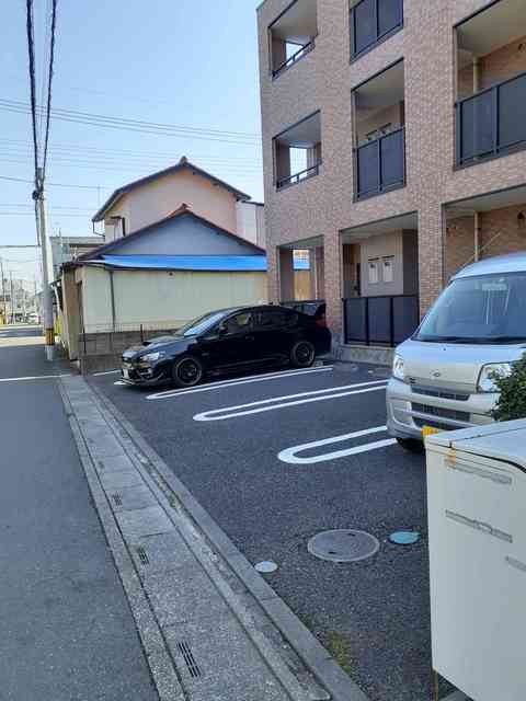 14/19 駐車場