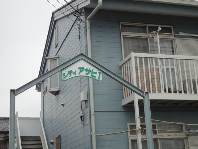 19/26 エントランス