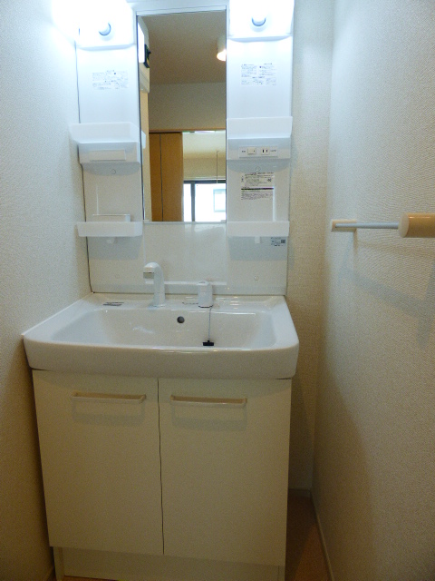 22/28 エントランス