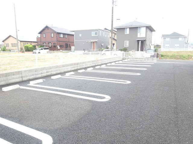 14/20 駐車場