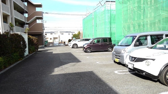 14/20 駐車場