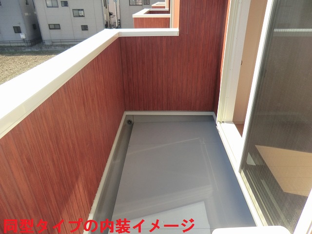16/28 バルコニー