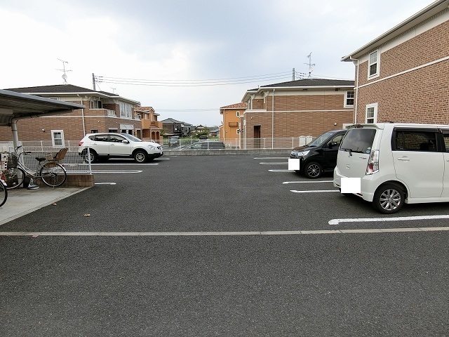 14/20 駐車場