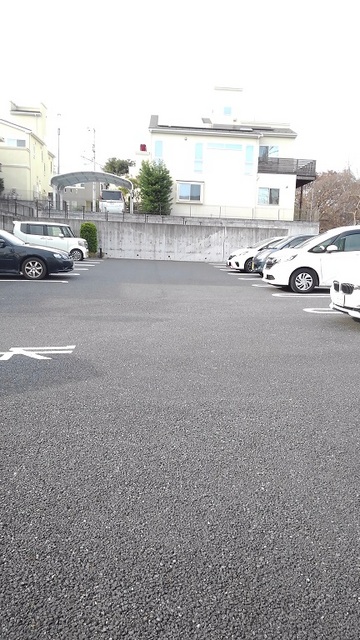 14/20 駐車場