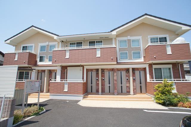 18/27 エントランス