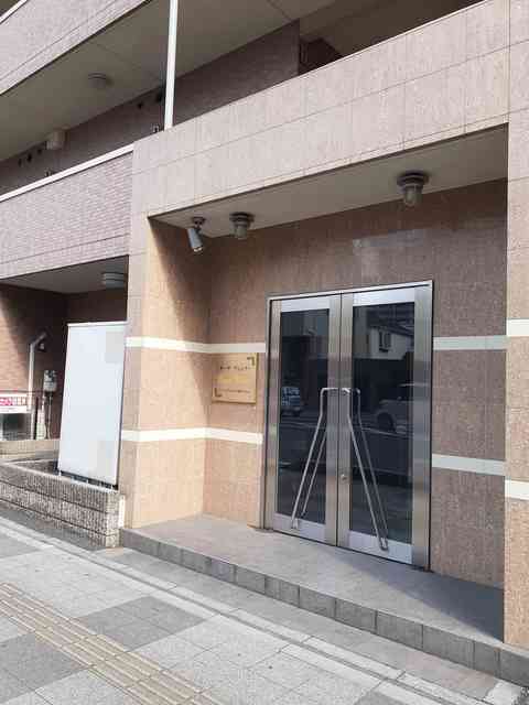 13/20 エントランス