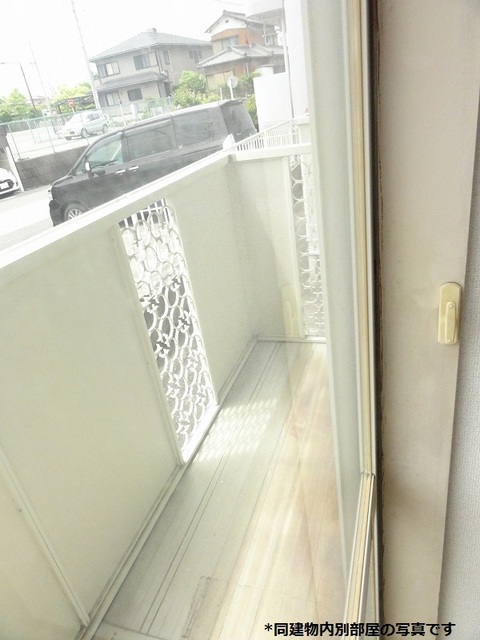13/22 バルコニー