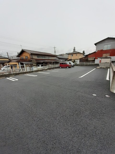 14/20 駐車場